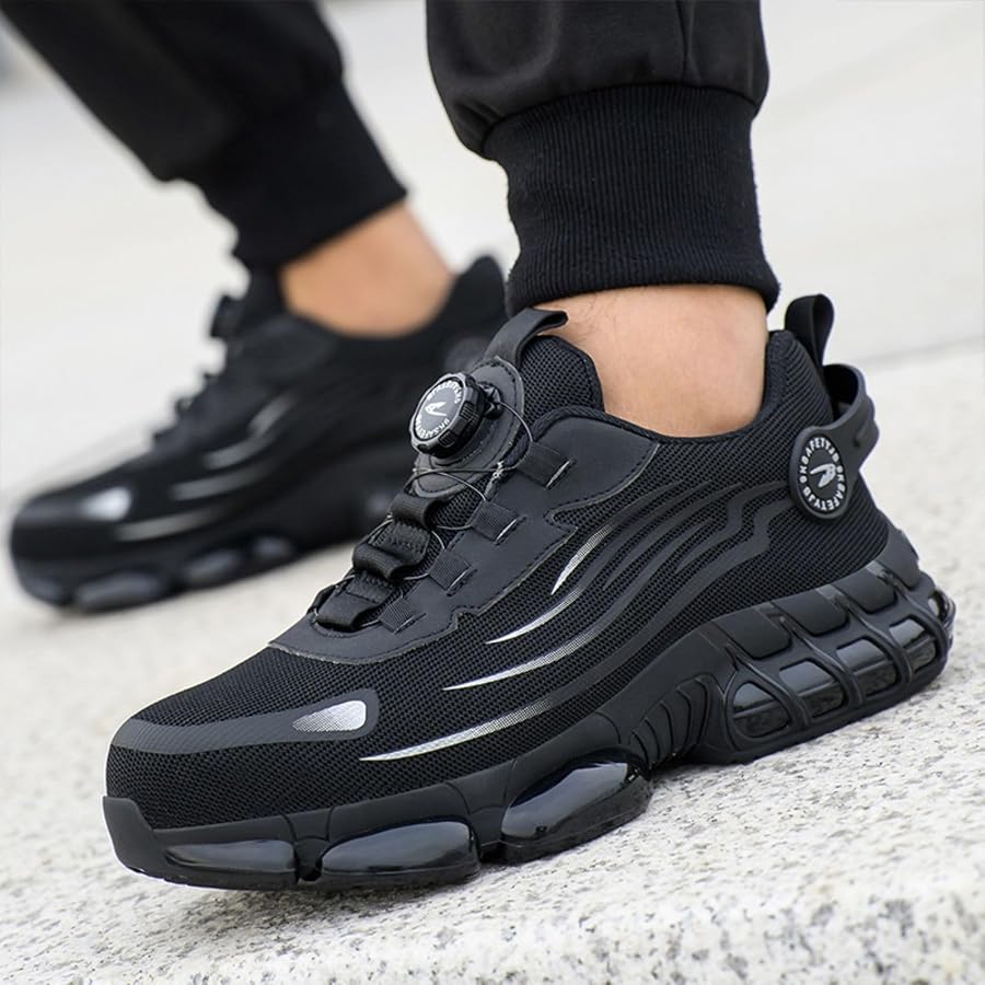 Estas zapatillas negras de seguridad tienen un diseño deportivo con suela gruesa, tejido transpirable y puntera de protección.para trabajo super cómoda