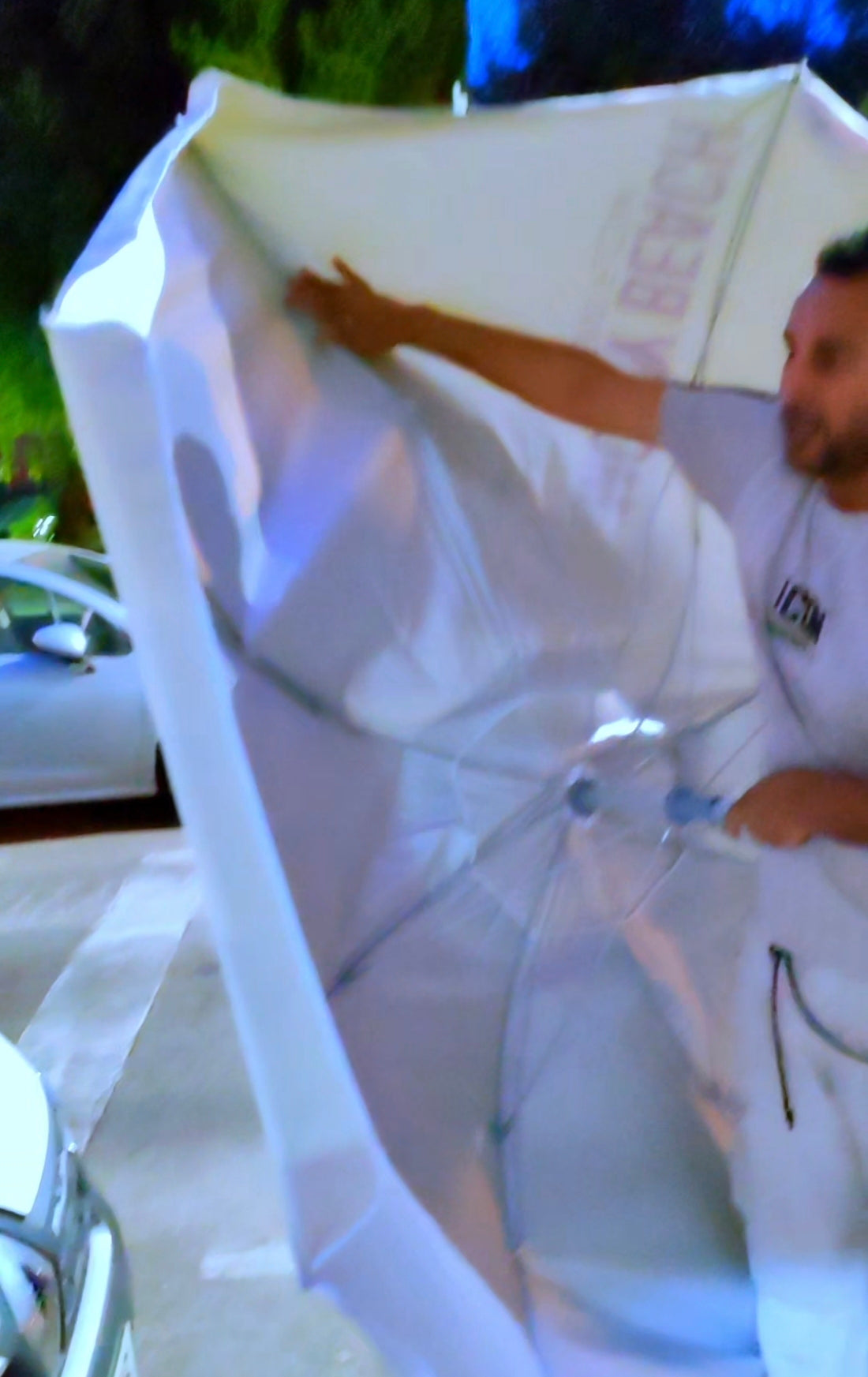 Sombrilla ⛱️⛱️ de buena calidad dé aluminio 240 es grande