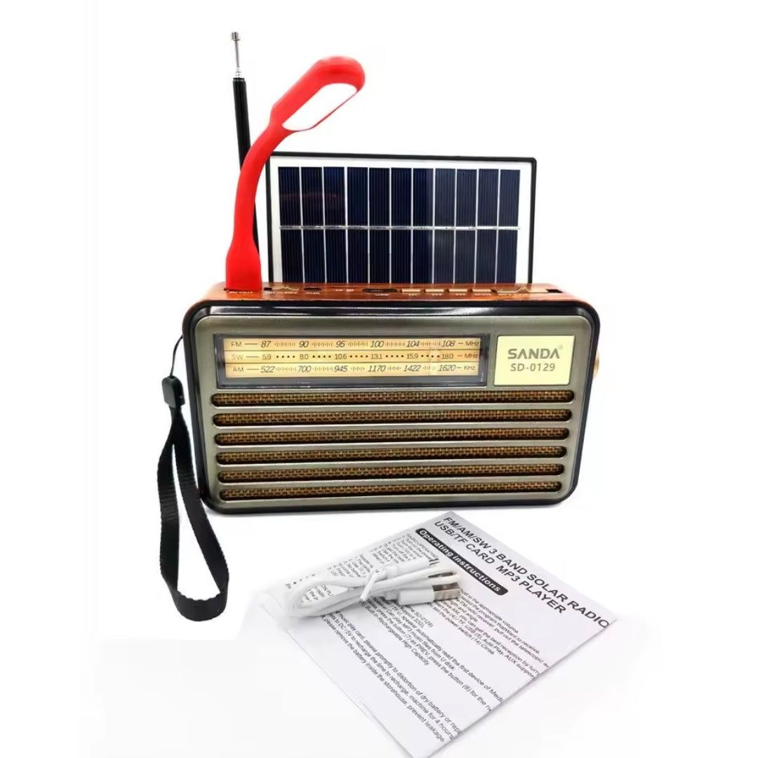 radio con placa solar muy muy chulo para cargar el móvil lleva dos entradas USB recargable portátil