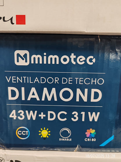 Ventilador de techo dé buena calidad con 6 velocidades con su mando verano y invierno tres modos de luz calidad blanca y natural, recomendó 100%