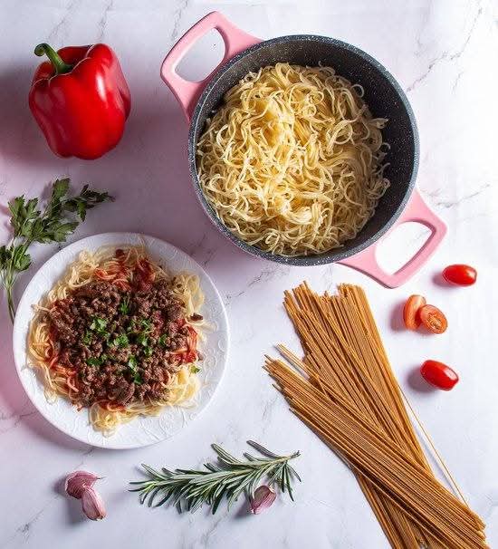 Batería de cocina de inducción Royalty Line® Con asas extraíbles - Apto para horno - Sartenes para todo tipo de calor - Revestimiento antiadherente - rosa 🩷 gris 🩶 y Negro 🌑 lila 🟣